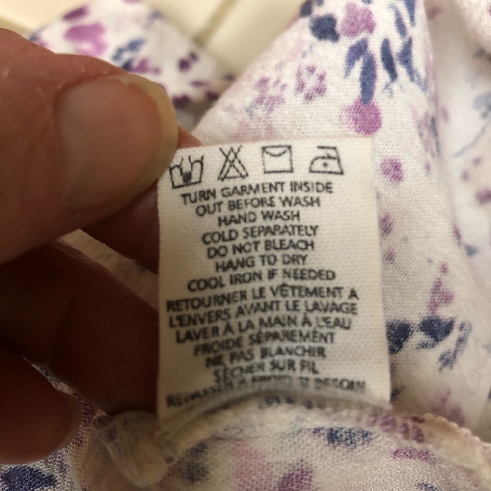 Billabong purple and lavender flowered crop top, baby tee, medium - Picture 9 of 11